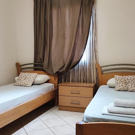 Guesthouse Villa Joanna&Mattheo ซารานเดอ ภายนอก รูปภาพ
