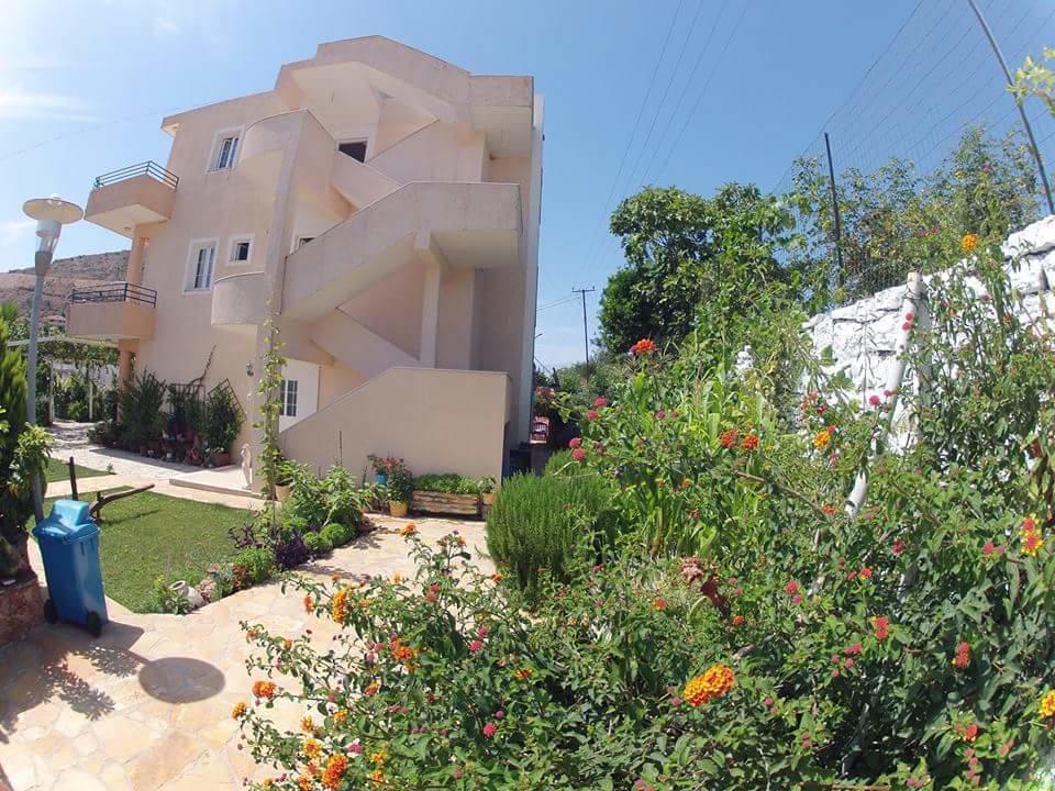 Guesthouse Villa Joanna&Mattheo ซารานเดอ ภายนอก รูปภาพ
