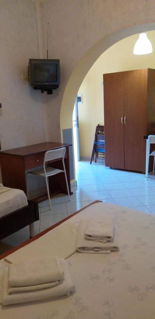 Guesthouse Villa Joanna&Mattheo ซารานเดอ ภายนอก รูปภาพ